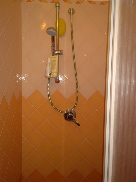 Madonna Della Rosa Apartment Chianciano Terme Phòng bức ảnh